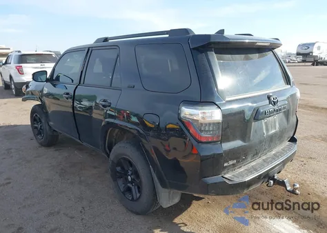 2021 Toyota 4Runner Sr5 z USA, uszkodzony, nr VIN JTEMU5JR3M5902887